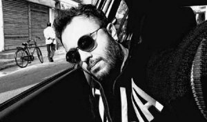 রহস্যময় চরিত্রে