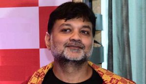 আসছেন সৃজিত