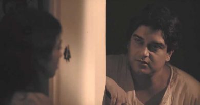 আদালতের নির্দেশে পিছিয়ে গেল উত্তমকুমারকে