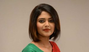 পুরস্কৃত হলেন