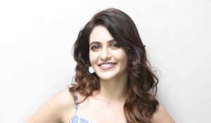 টেলিভিশনে ফিরছেন প্রিয়াঙ্কা