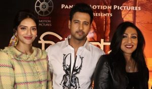 বাণিজ্যিক ছবিতেই ভরসা রাখতে চান